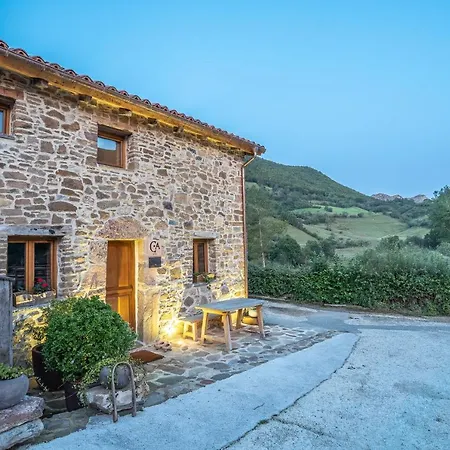 Terra Ecoturismo Casa La Laguna * La Focella
